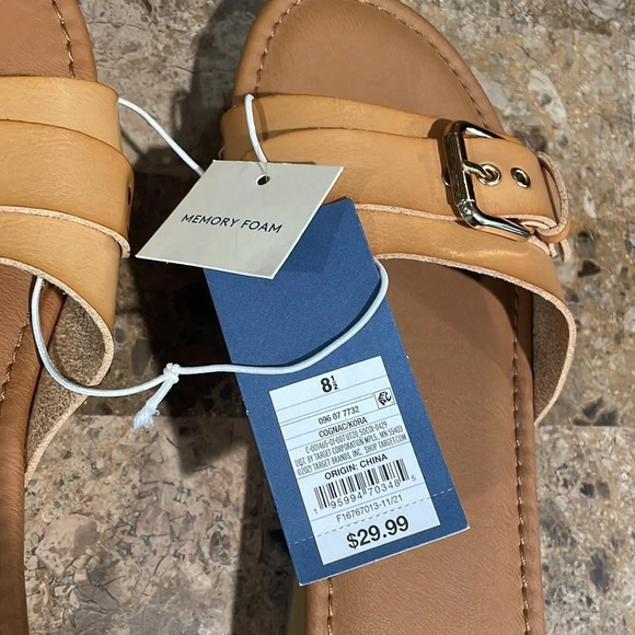 Women’s Sandals - Picture 5 of 8